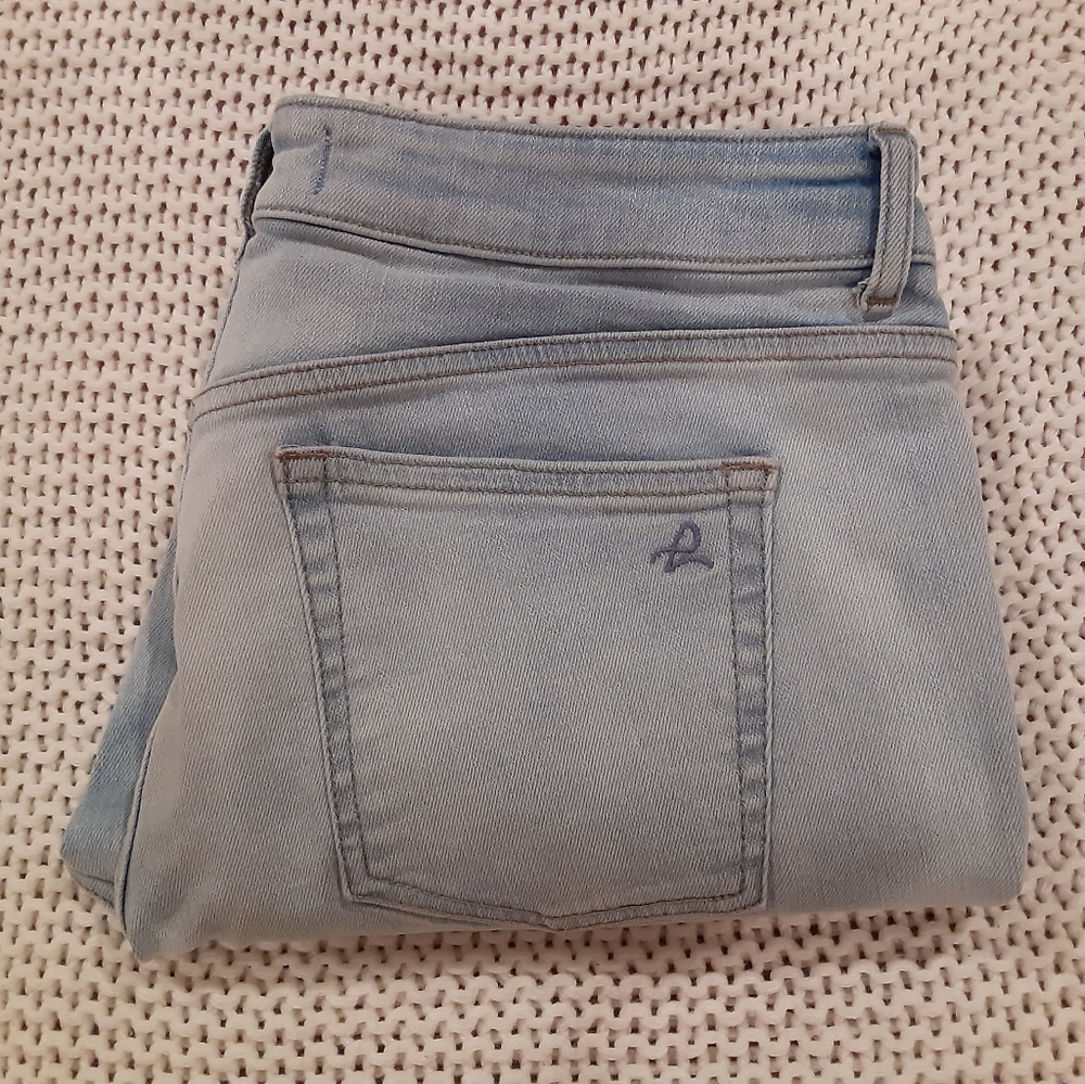 Light wash jeans